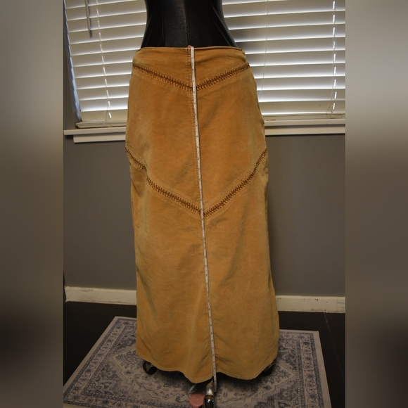 St. John's Bay Women's Maxi Skirt in Tan - Picture 4 of 7